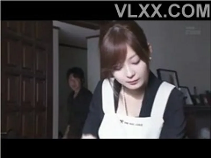 ông xã đi công chuyện, người vợ ở nhà bị bồ của chị gái cưỡng hiếp